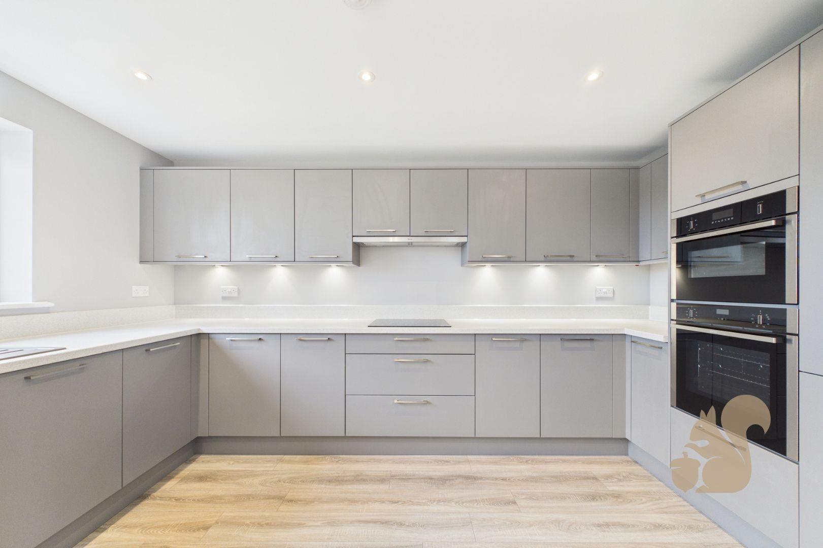 9 Field Mews - Kitchen.jpg